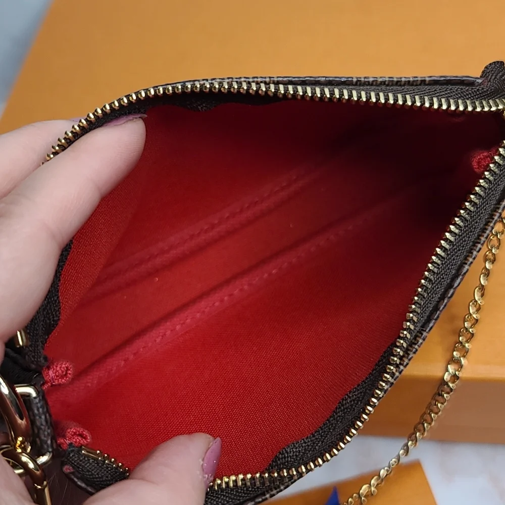 Louis Vuitton accessories mini pochette holiday 2019 Paris limited editi…